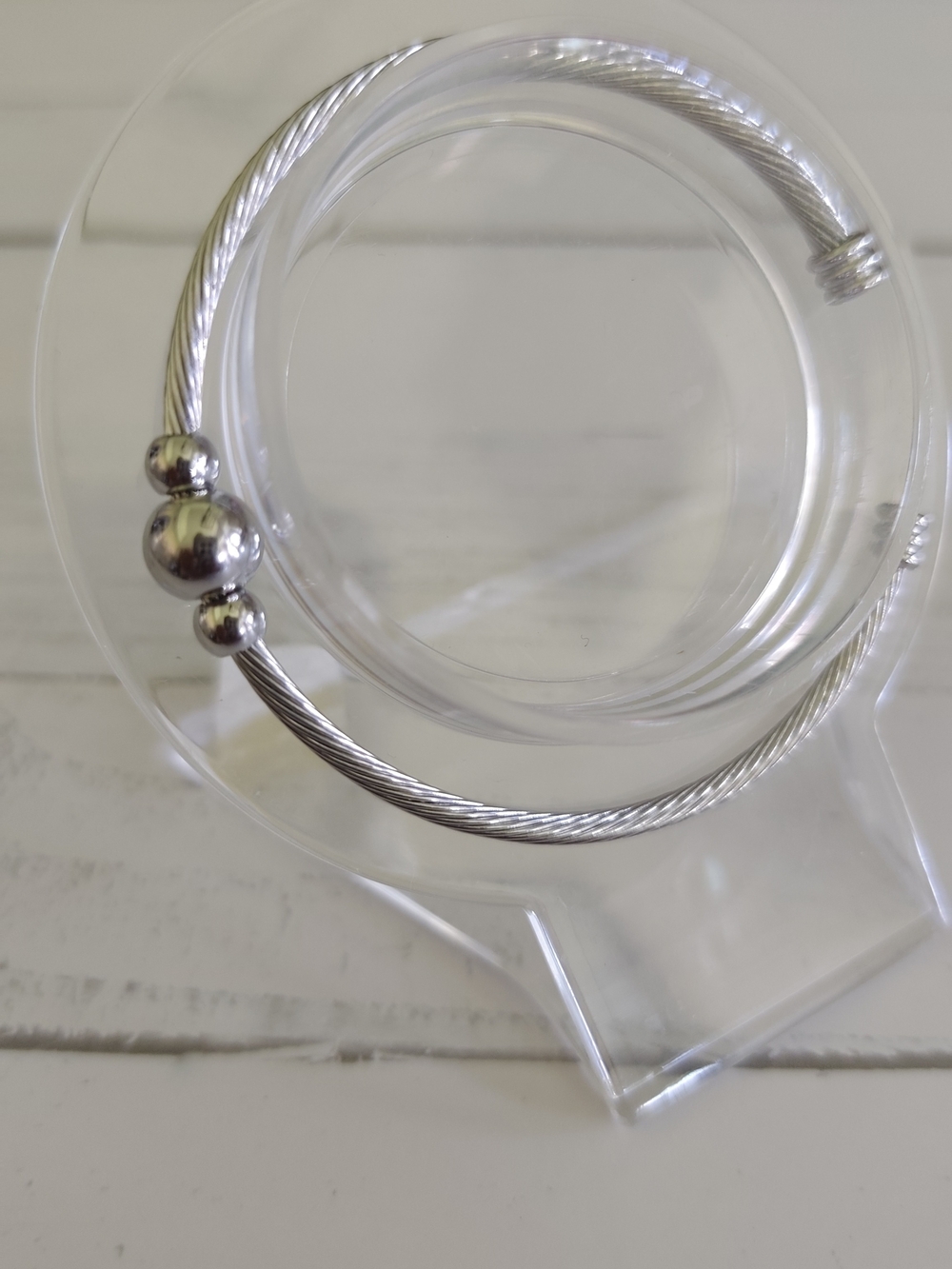 The surface is plated with a thin layer of Steel Base.